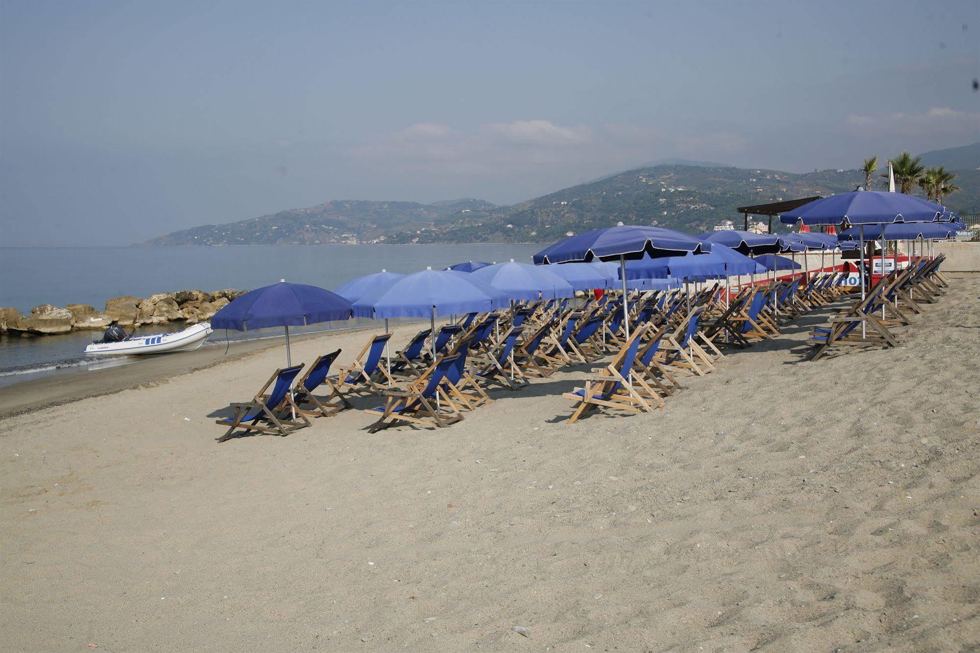 Hotel Leucosya Marina Di Casal Velino Exterior photo