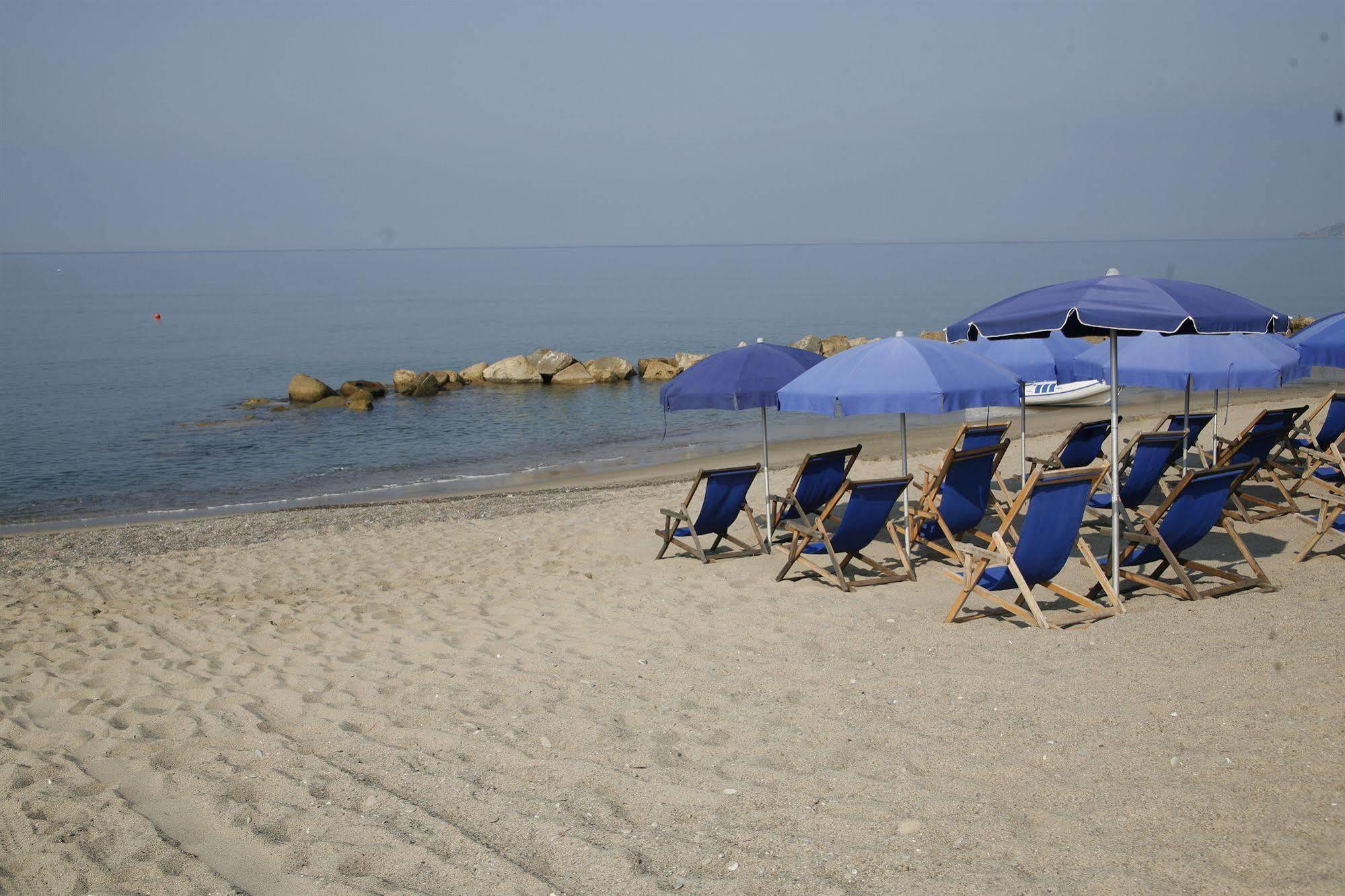 Hotel Leucosya Marina Di Casal Velino Exterior photo